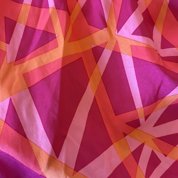 Old Navy Athletic Shorts Pink & Orange Pattern size Medium - Picture 2 of 7